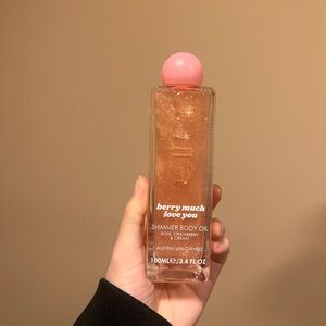 CIROA berry much love you shimmer body oil 3.4 floz / 100 ml